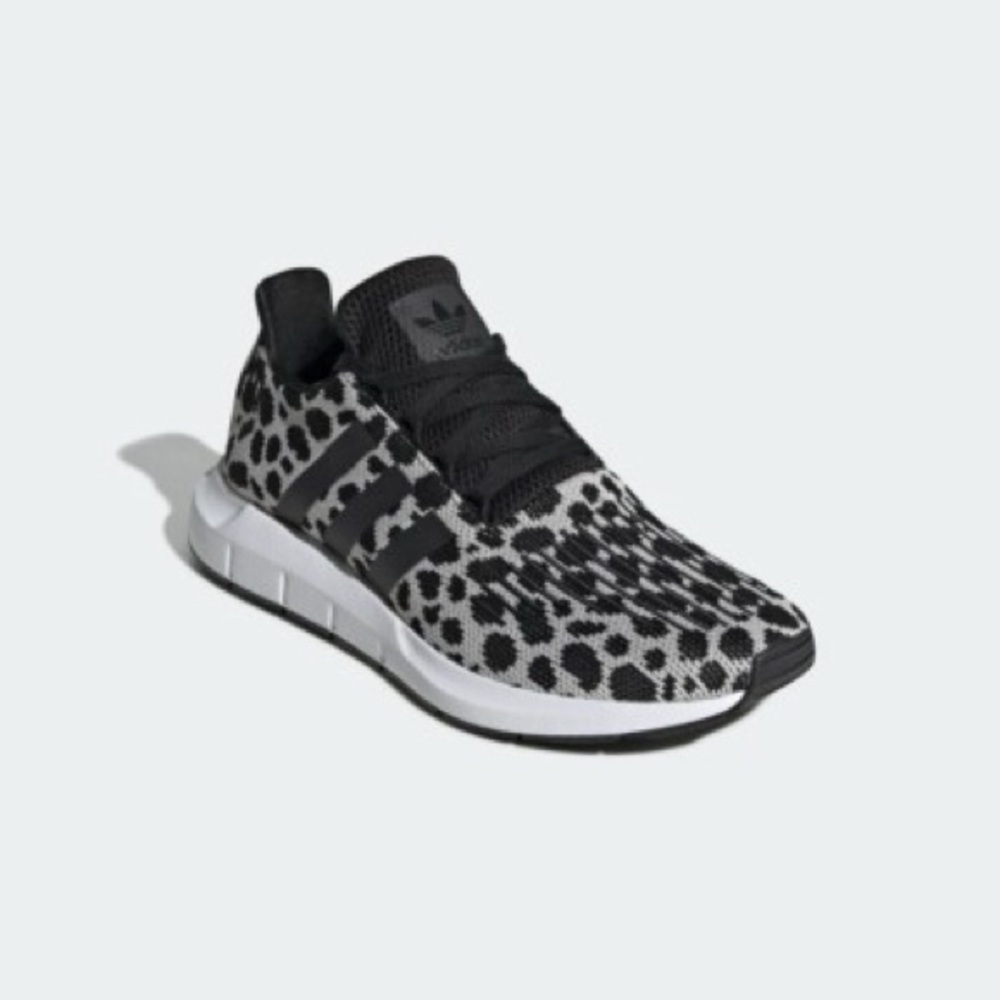 Adidas Swift Run Sneakers sz7 - Picture 3 of 7
